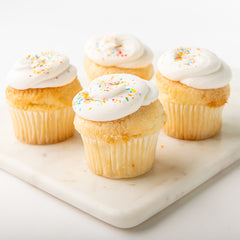 6 pk. Cupcakes w/ Frosting on Side
